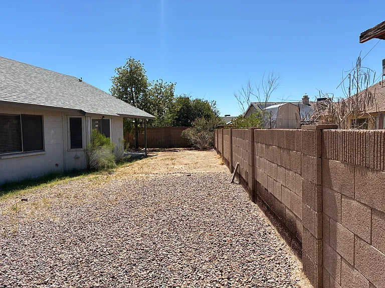 10820 W Wagon Wheel Dr — Photo 36