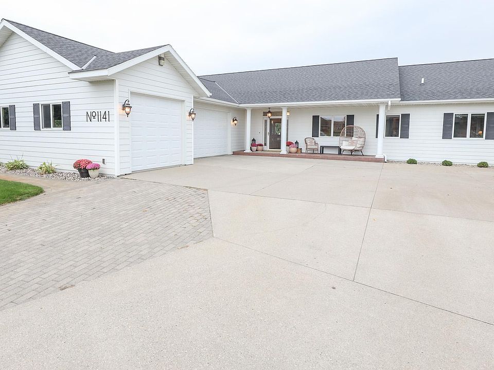 1st image of 1141 Latoka Heights Ln SW