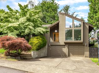 10022 SW Balmer Cir, Portland, OR 97219
