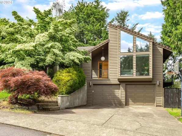 10022 SW Balmer Cir, Portland, OR 97219