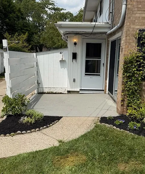 47 Park Lane Ct — Photo 3