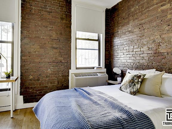 3rd image of 171 E 105th St APT 1