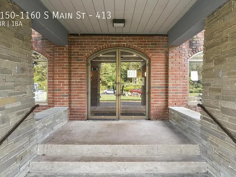 1150-1160 S Main St #413 — Photo 31