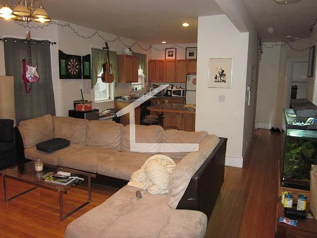 1st image of 339 Faneuil St #N_002