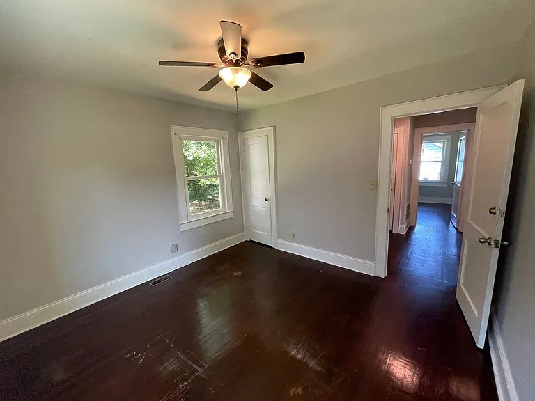 825 Churchill Dr — Photo 10