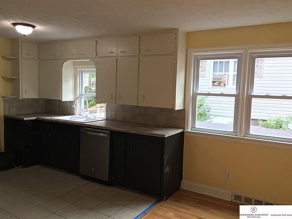 4th image of 5820 Grant St