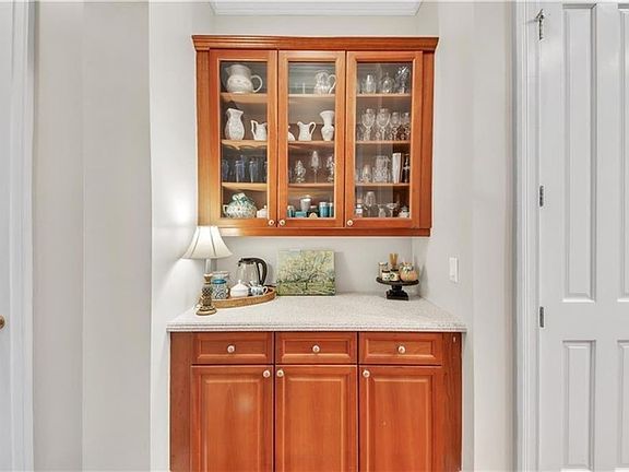 5th image of 1037 Emory Parc Pl