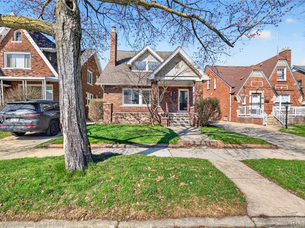 5019 Maple St, Dearborn, MI 48126