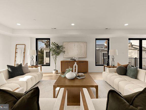 4th image of 641 Quebec Pl NW #2