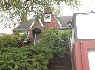 6823 18th Ave NE, Seattle, WA 98115