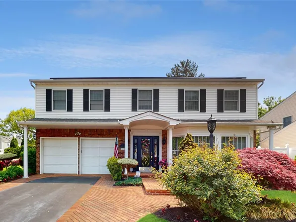 12 Elmore Place, East Northport, NY 11731
