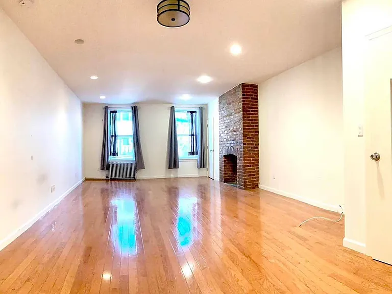 596 Driggs Ave #1 — Photo 4