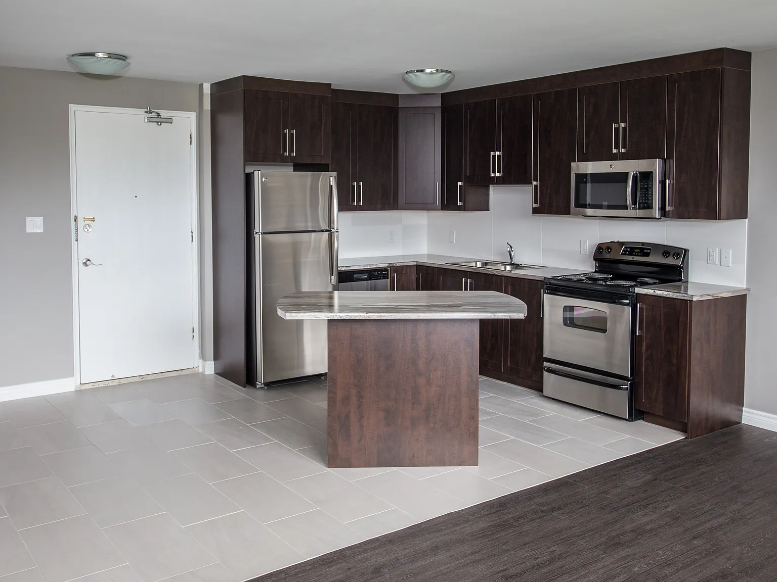 1140 Ramsey View Court — Photo 3