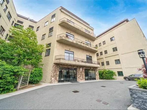 75 Liberty Ave Unit A18, Jersey City, NJ 07306