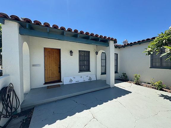 2nd image of 805 S Walker Ave
