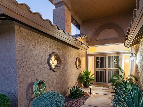 3rd image of 8756 W ROCKWOOD Drive