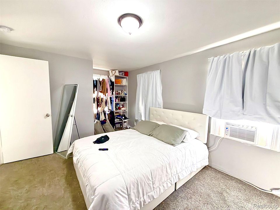 15480 Meyers Rd, photo 21