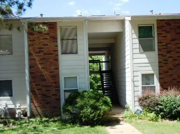 12456 Sea Lane Dr Unit 5, Florissant, MO 63033
