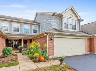 30W039 Willow Ln, Warrenville, IL 60555