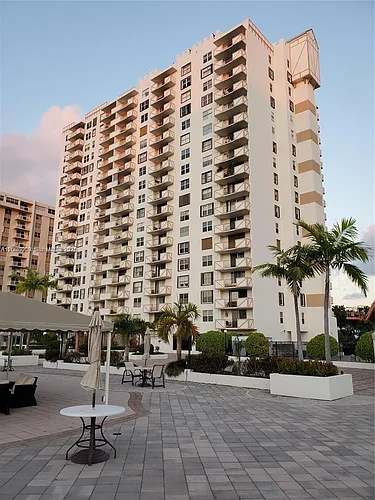 1865 S Ocean Dr #12L Photo 1