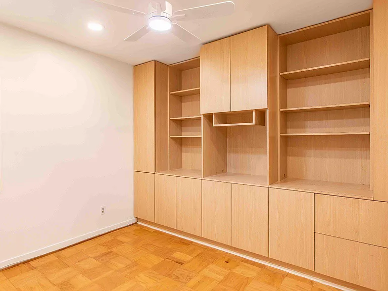29 Stonehenge Cir #2 — Photo 17
