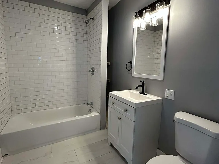 5722 Forest Ave — Photo 14