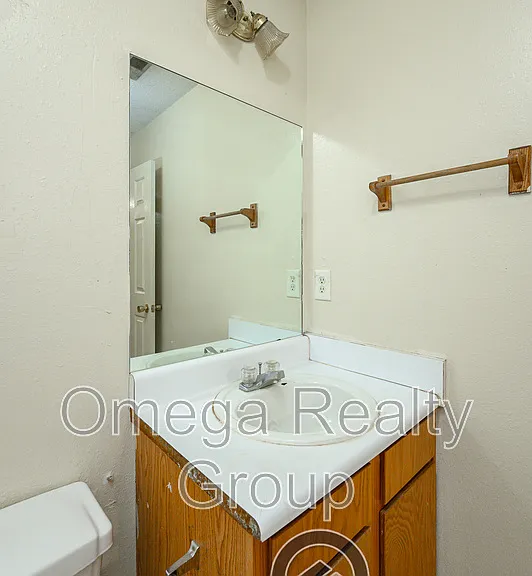 100 Egg And Butter Rd #13 — Photo 14