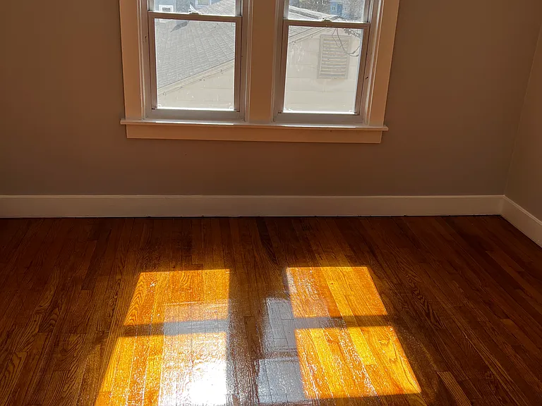 53 Myers Ave — Photo 2
