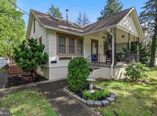 118 Woodland Ave, Barrington, NJ 08007