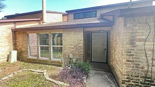 3 bed, 2.5 bath, 1516 sqft, $1,500 — Photo 2
