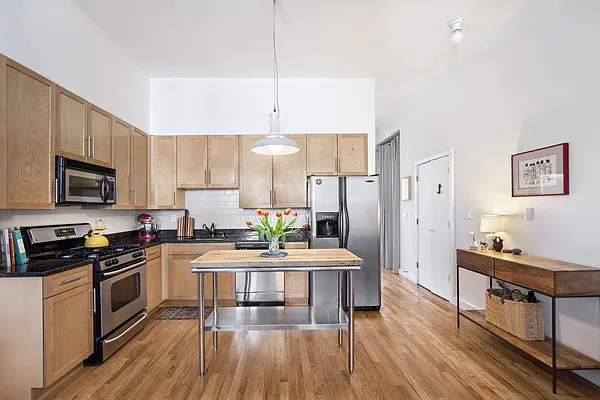 Sold by Stribling | media 26