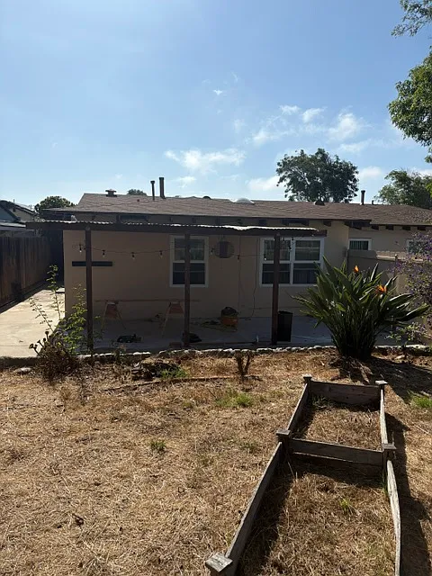 4538 Moraga Ave