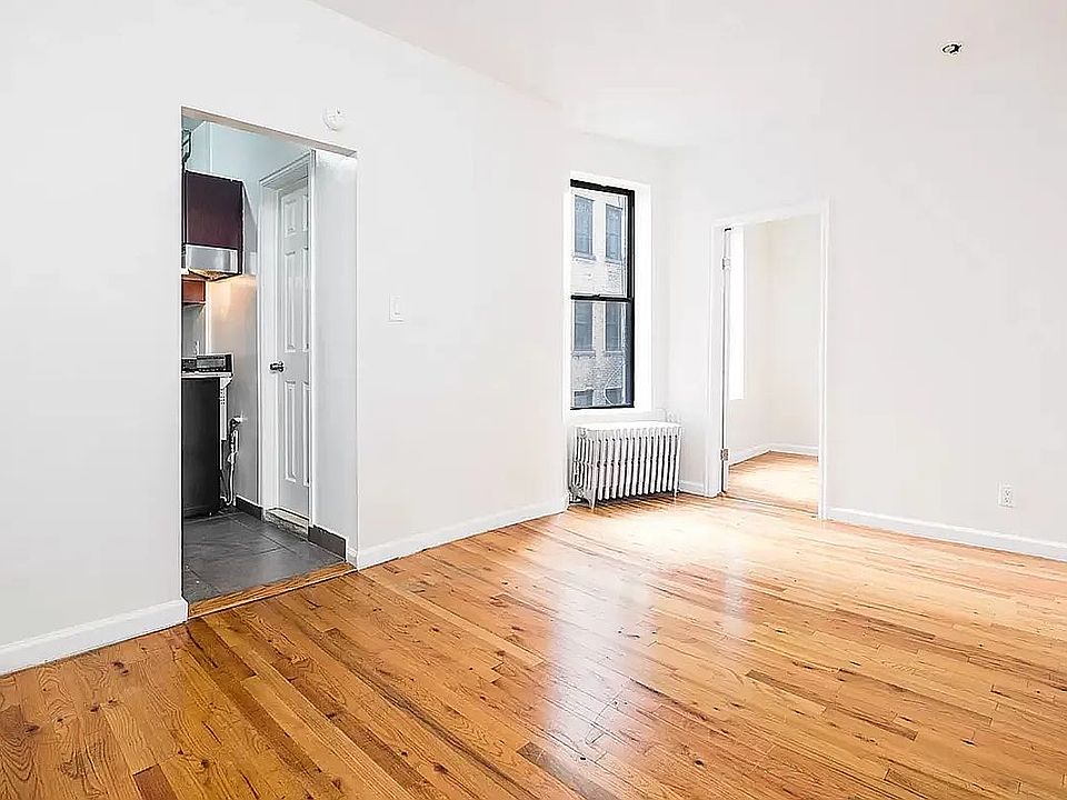 2nd image of 339 E 12th St APT 20