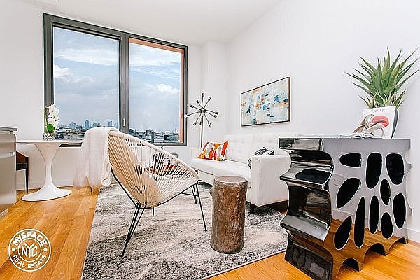 1st image of 123 Melrose St APT 518