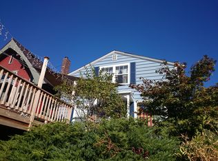 4520 Thackeray Pl NE, Seattle, WA 98105