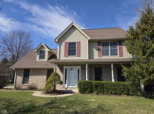 2042 Parkside Dr, Columbus, IN 47203