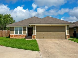 934 Crested Point Dr, College Station, TX 77845