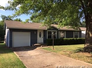 101 W 34th Pl, Sand Springs, OK 74063