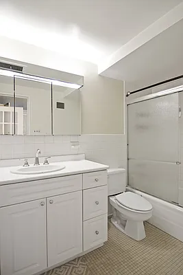 Sold by HomeDax Real Estate | media 10