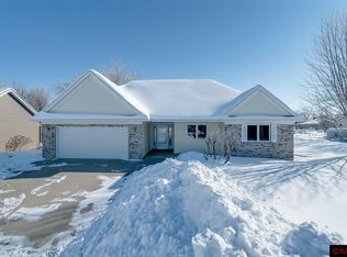 43 Eagle Ridge Trl, North Mankato, MN 56003