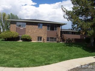 1944 Meadow Dr APT 16, Longmont, CO 80501
