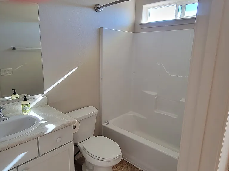 517 Angel Way — Photo 2