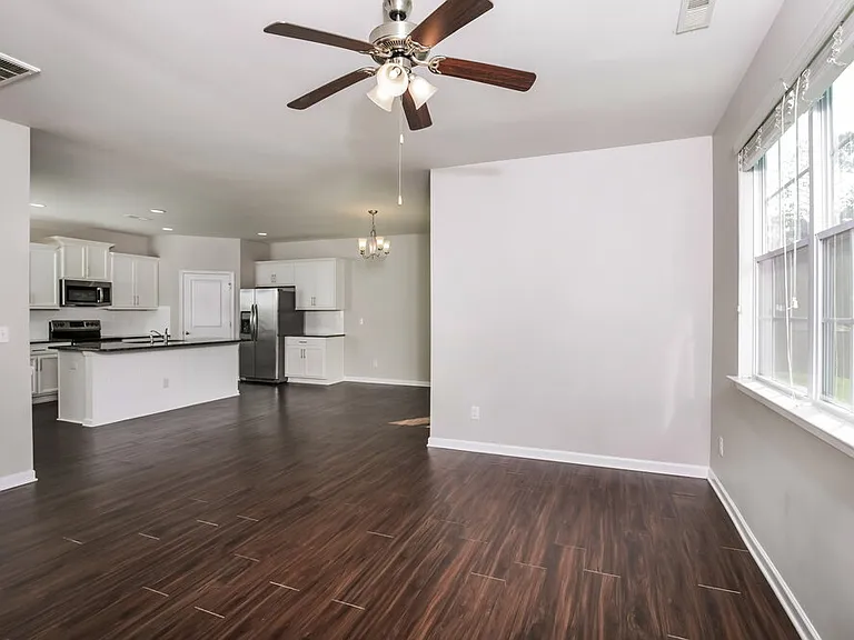 621 Rose Mallow Dr — Photo 4