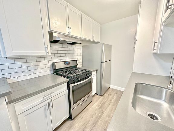 2nd image of 3754 S Sepulveda Blvd APT 2