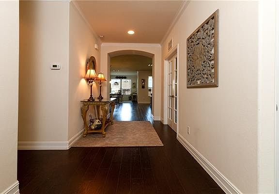 3rd image of 2480 Oyster Bay Dr
