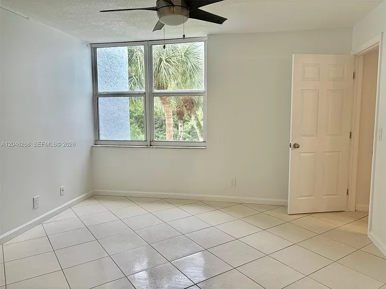 9411 Evergreen Pl #303 — Photo 15