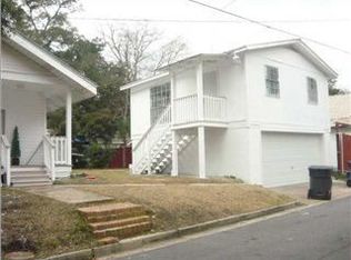 221 4th St, Chickasaw, AL 36611