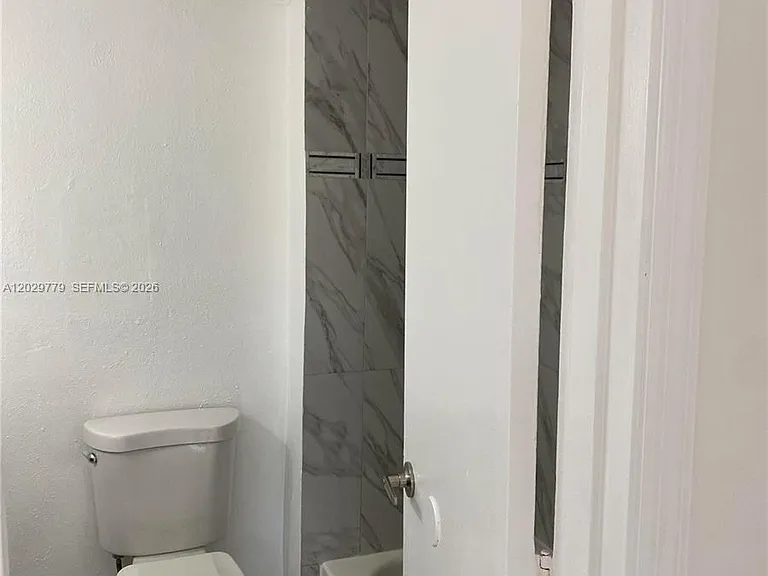 4670 NW 79th Ave #1H — Photo 4