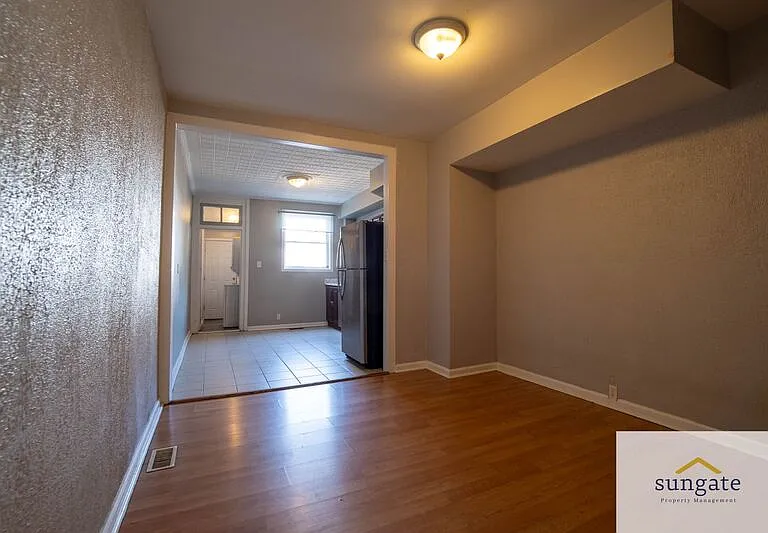 1210A Sargeant St — Photo 5