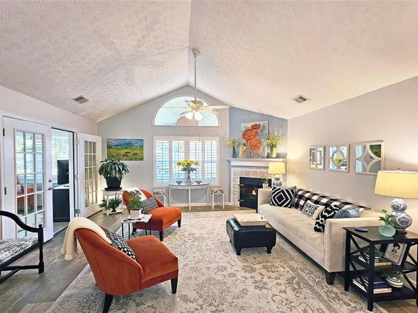 3766 Vineyards Lake Cir NW, Kennesaw, GA 30144